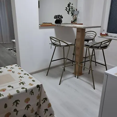 Passage Apartment *